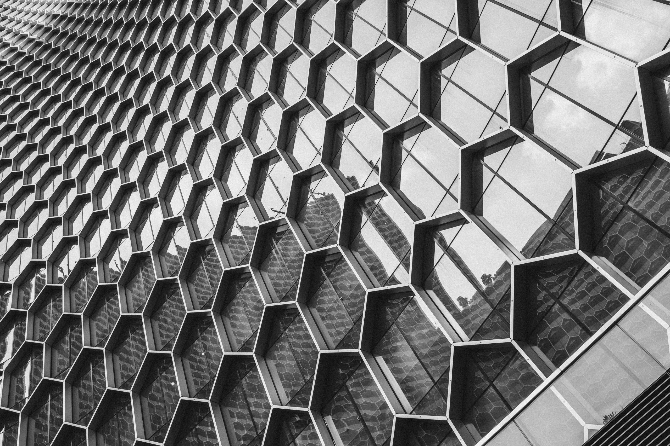 Explorando la Arquitectura Hexagonal: Un Enfoque Innovador para el Desarrollo de Software